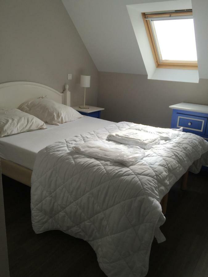 Vacances A L Ocean - T4 Grand Balcon Tout Confort - Wifi Et Parking Gratuits - Mer Plage Piscine A Environ 25 M - Centre Ville, Tous Commerces, Marche, Et Port A 10 Minutes A Pied En Longeant La Mer Guilvinec Luaran gambar